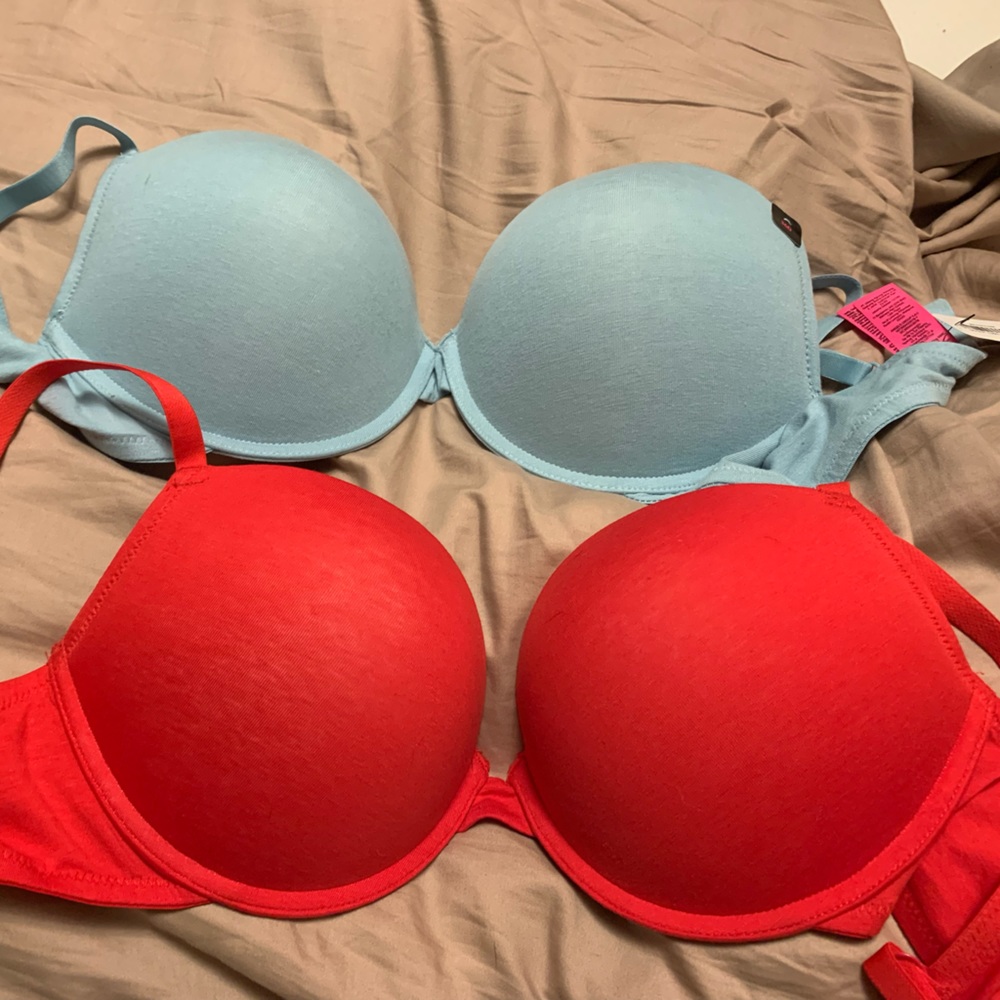 Bundle of 2 lasenza bras 36D